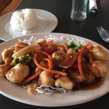 Hong Thai Restaurant - Sesame Chicken. Look at the size of those chucks! - Thai Near Me - Rogers, Minnesota Hong Thai Restaurant - Sesame Chicken. Look at the size of those chucks! - Thai Near Me - Rogers, Minnesota
