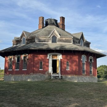 Pickaway County - Octagon house on Crites. - Local Flavor Near Me - Circleville, Ohio