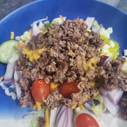 Tasha's Restaurant - Cheeseburger salad with items of my choice