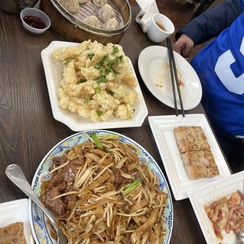 Homestyle Dim Sum - Soup Dumplings, Salt & Pepper Squid, Beef Chow Fun - Dim Sum Near Me - Seattle, Washington