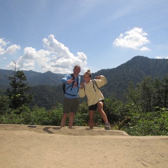 Chimney Tops Trail - Hiking Near Me - Gatlinburg, Tennessee