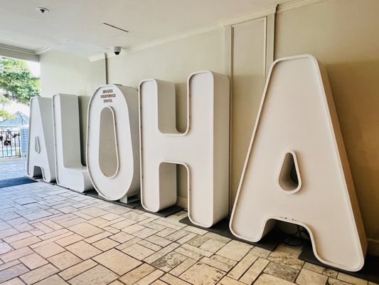 Moana Surfrider, A Westin Resort & Spa, Waikiki Beach by null