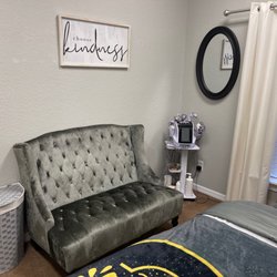 Esti Beauty Lounge - Our Multi functional room allows for us to offer multiple specialties within in a relaxing enviroment