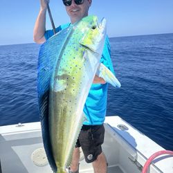 Pacific Mistress Sportfishing - Anton after gaffing my Dorado