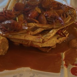 Lobster tail, crab, sausage, crawfish in a Cajun garlic butter sauce with medium heat