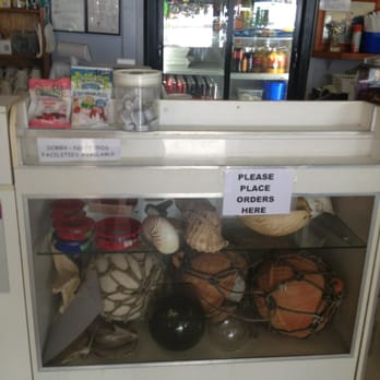 Shelley Inn - Seafood Near Me - Shorncliffe, QLD