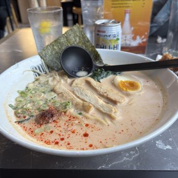 Silverlake Ramen - Spicy tonkotsu w chicken - Ramen Near Me - Irvine, California Silverlake Ramen - Spicy tonkotsu w chicken - Ramen Near Me - Irvine, California