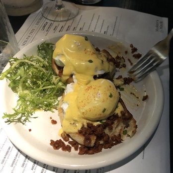 SideTrack - Eggs Benedict (substituted Chorizo) for the country ham) - American Near Me - Chattanooga, Tennessee
