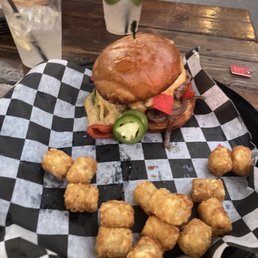 Queso burger Queso burger
