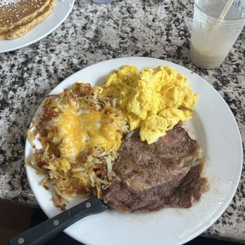 Berries Basket Cafe - Steak, eggs and potatoes - Breakfast & Brunch Near Me - Colorado Springs, Colorado Berries Basket Cafe - Steak, eggs and potatoes - Breakfast & Brunch Near Me - Colorado Springs, Colorado
