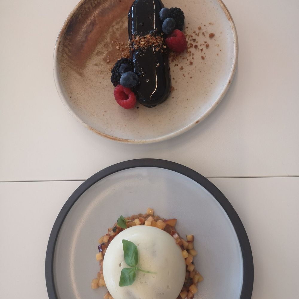 Clay Restaurant - Canadian (New) Near Me - Toronto, Ontario
