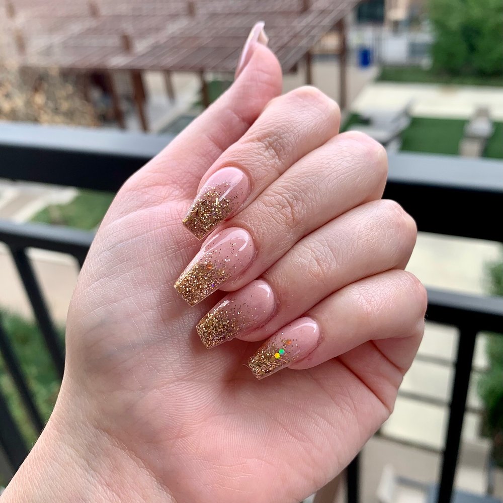 Resort Nails and Spa - Glitter ombré nails by Kaith - Nail Salons Near Me - Coppell, Texas Resort Nails and Spa - Glitter ombré nails by Kaith - Nail Salons Near Me - Coppell, Texas