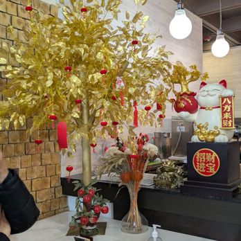 Lucky Seafood House - Interior - Chinese Near Me - Markham, Ontario Lucky Seafood House - Interior - Chinese Near Me - Markham, Ontario