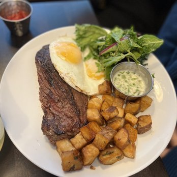La petite joie - Steak and eggs - French Near Me - Brooklyn, New York