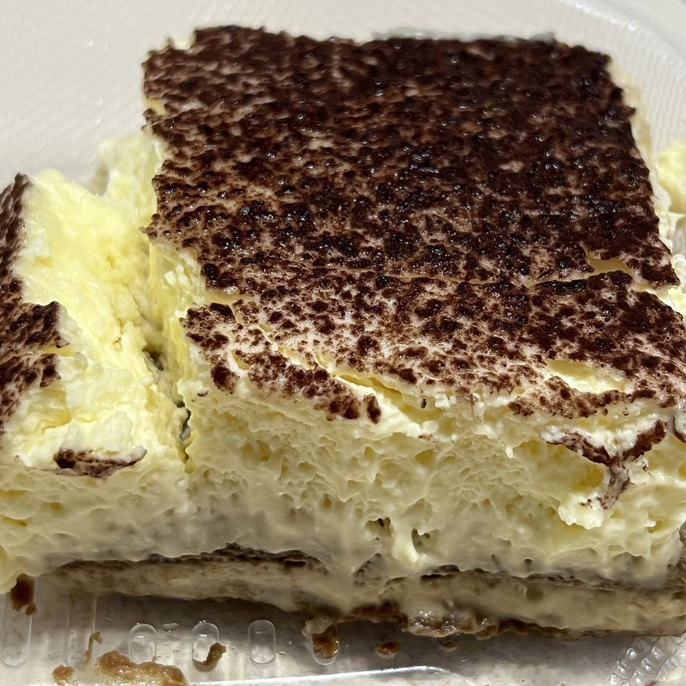 Papa Luigi's - Tiramisu - Pizza Near Me - Cudahy, Wisconsin Papa Luigi's - Tiramisu - Pizza Near Me - Cudahy, Wisconsin