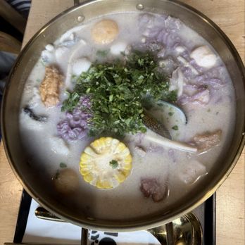Big Way Hot Pot - Hot Pot Near Me - North York, Ontario Big Way Hot Pot - Hot Pot Near Me - North York, Ontario