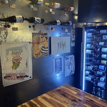 Hidden Track Bottle Shop & Wine Bar - Wine prices - Wine Bars Near Me - Phoenix, Arizona Hidden Track Bottle Shop & Wine Bar - Wine prices - Wine Bars Near Me - Phoenix, Arizona