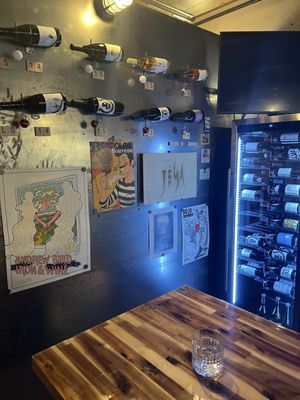 Hidden Track Bottle Shop & Wine Bar (Uptown) by null