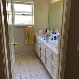 1 Guest Bath Before