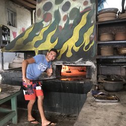 Karacaören Restaurant & Bar - Everything is cooked on stone played in this wood fired oven.