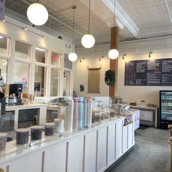 Off Track Ice Cream - Interior - Ice Cream & Frozen Yogurt Near Me - Charleston, South Carolina
