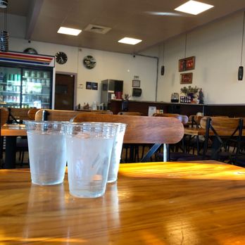 Mama Pho - Socially distanced seating at Mama Pho - Vietnamese Near Me - Honolulu, Hawaii