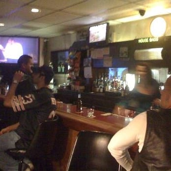 Skokie House - Dive Bars Near Me - Skokie, Illinois Skokie House - Dive Bars Near Me - Skokie, Illinois