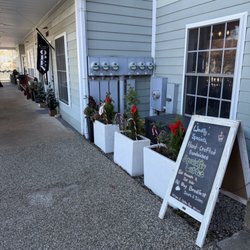 Ballywhack Shack Cafe - Outside walk way