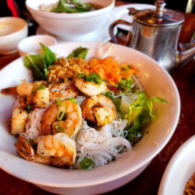 Huong Viet Restaurant by null