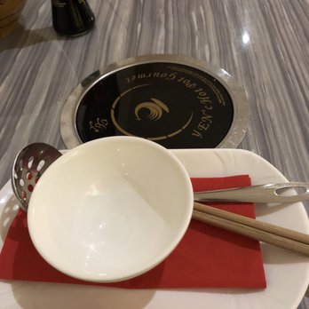 YEN'c Hot Pot Gourmet - Hot plate at the table for preparing food. - Chinese Near Me - Munich, BY