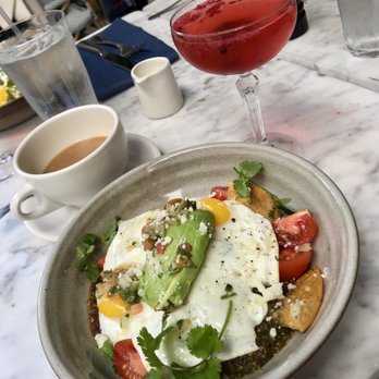 Foto de The Henry - Los Angeles, CA, Estados Unidos. Rancheros Breakfast