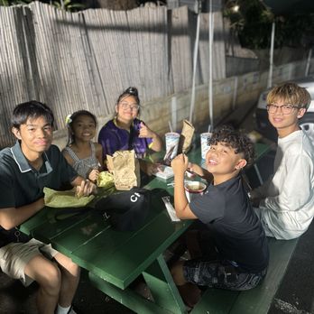 Rainbow Drive-In - Dinner with the FamBam 10/21/2025 - Hawaiian Near Me - Honolulu, Hawaii