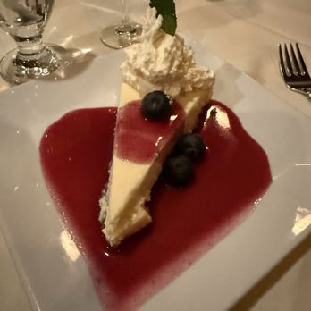 Lot 12 Public House - Comfort Food Near Me - Berkeley Springs, West Virginia