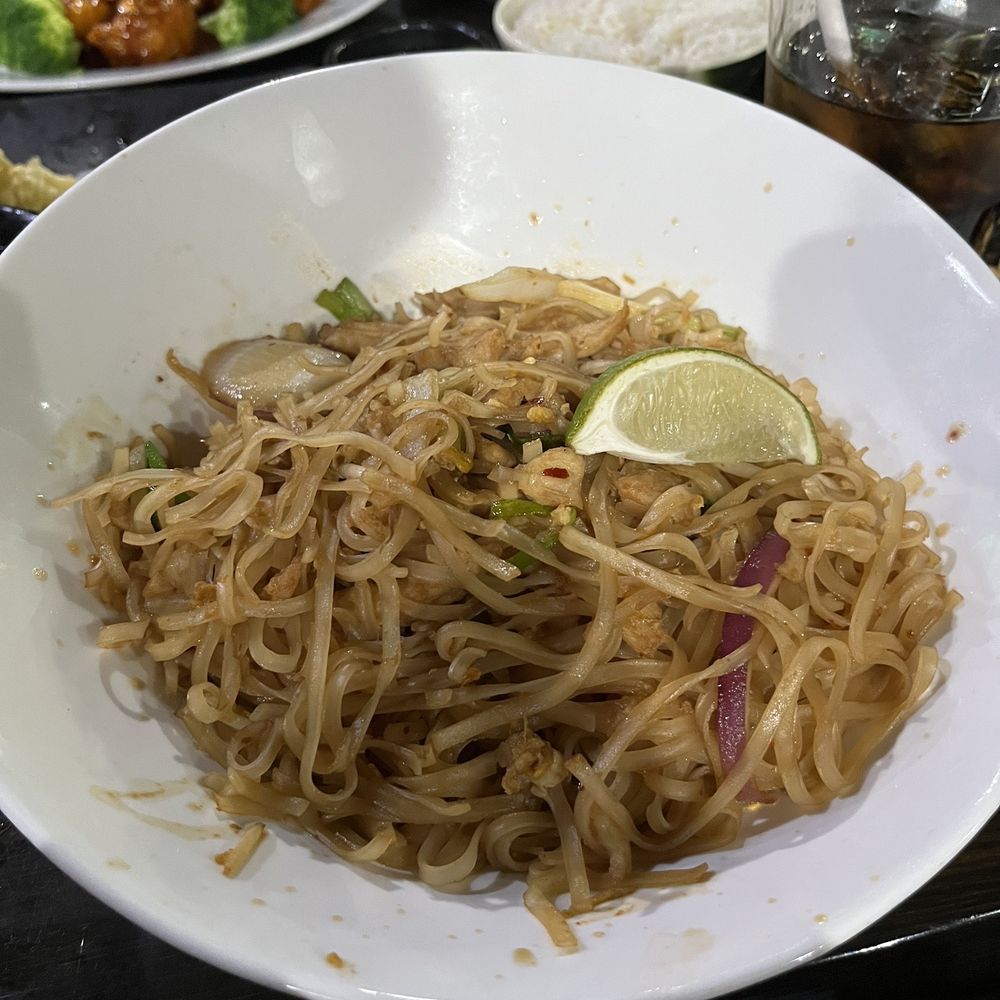 Wild Ginger III - Chicken pad thai - Japanese Near Me - New Hope, Pennsylvania Wild Ginger III - Chicken pad thai - Japanese Near Me - New Hope, Pennsylvania