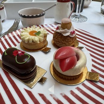 Corinthia London - Pastries- Sweet Dish - Hotels Near Me - London, XGL