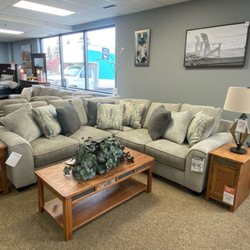 Slumberland Furniture - Eveleth