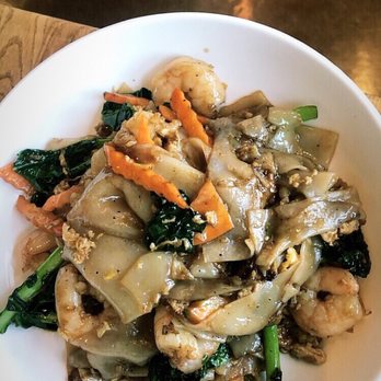 Spice Asian Kitchen - Pad see ew - Asian Fusion Near Me - Fort Mill, South Carolina