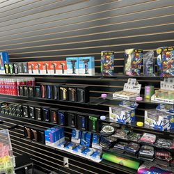 El Cerrito Smoke & Gift - Torches and butane