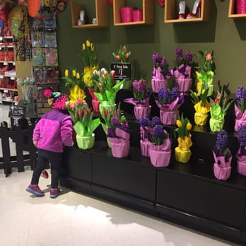Pick'n Save - Oak Creek - Floral department - Grocery Near Me - Oak Creek, Wisconsin