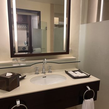 Taal Vista Hotel - Hotels Near Me - Tagaytay, CAV