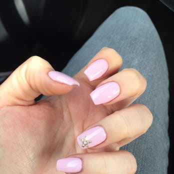 Lotus Nails & Spa - Full set with gel Hawaii nails with a star fish - Nail Salons Near Me - Burbank, California Lotus Nails & Spa - Full set with gel Hawaii nails with a star fish - Nail Salons Near Me - Burbank, California