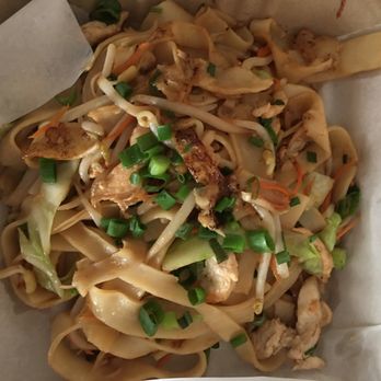 Joey's Kitchen - Chicken chow fun. Yum. - Asian Fusion Near Me - Lahaina, Hawaii Joey's Kitchen - Chicken chow fun. Yum. - Asian Fusion Near Me - Lahaina, Hawaii