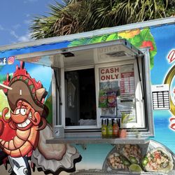 La Casa De Los Mariscos - Order window