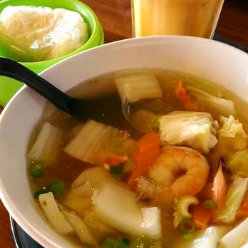 Gin Sen - Wonton Soup, sticky rice and Thai Tea..the broth was so good. - Ramen Near Me - Pocatello, Idaho Gin Sen - Wonton Soup, sticky rice and Thai Tea..the broth was so good. - Ramen Near Me - Pocatello, Idaho