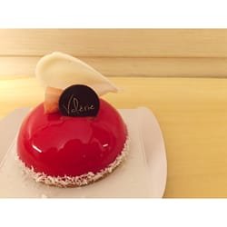 Valérie - Strawberry Cheese HKD 28