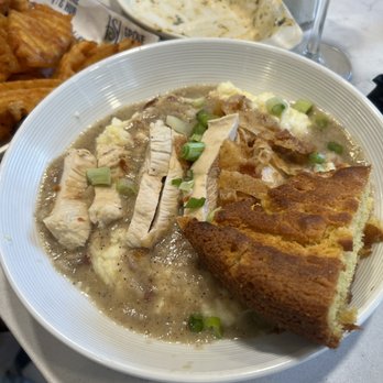 Spoke & Hub - Chicken and grits - Breakfast & Brunch Near Me - Baton Rouge, Louisiana