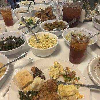 Mrs Wilkes' Dining Room - Southern Near Me - Savannah, Georgia