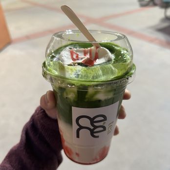 Ceré Tea - strawberry matcha einspanner - Bubble Tea Near Me - Milpitas, California Ceré Tea - strawberry matcha einspanner - Bubble Tea Near Me - Milpitas, California