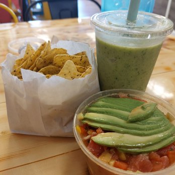 Wild & Raw - Kale Smoothie Cervice - Juice Bars & Smoothies Near Me - Ormond Beach, Florida