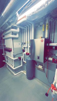 Hennigan's Plumbing & Heating Logo